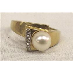 Pearl & Diamond Ring Size 8