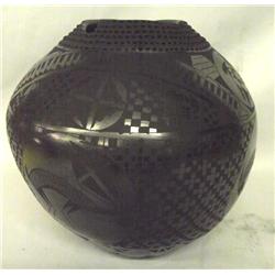 Mata Ortiz Black on Black Pottery by Ramon Soto