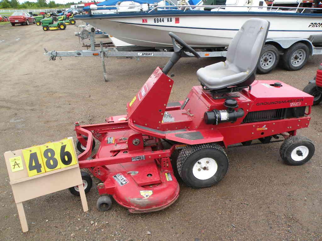 Toro Groundsmaster 120 w/52" deck SN890203