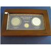 Image 1 : $10 $20  $50 SILVER AND GOLD KENNEDY MEMORIAL STUNNING GLASS CASE SET