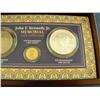 Image 3 : $10 $20  $50 SILVER AND GOLD KENNEDY MEMORIAL STUNNING GLASS CASE SET