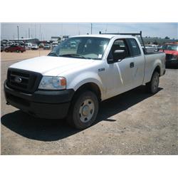 2005 FORD F150 XL, 4X4, 4DR EXT CAB,