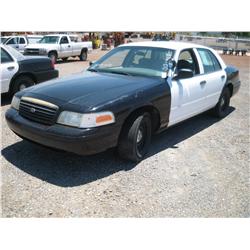 2000 FORD CROWN VICTORIA POLICE BLACK & WHITE,