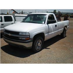 2000 CHEVY C2500 REG CAB,
