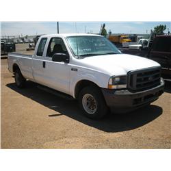2003 FORD F250 XL SUPER DUTY 4DR EXT CAB,