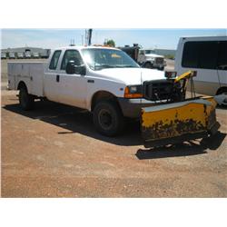 2001 FORD F350 SNOW PLOW W UTILITY BED,