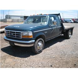 1994 FORD F350 FLAT BED, W 5TH WHEEL,