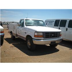1997 FORD F250 HEAVY DUTY REG CAB UTILITY TRUCK,