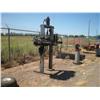 Image 1 : HYDRAULIC PRESS,