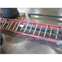 CUPRUM 17' FIBERGLASS EXTENSION LADDER,