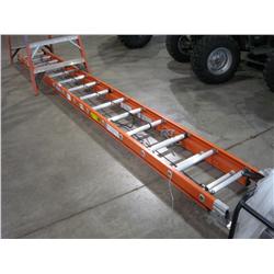 WERNER 25' FIBERGLASS EXTENSION LADDER,