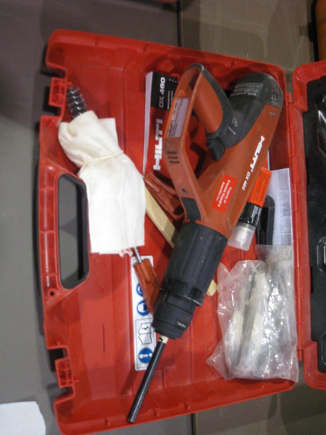 HILTI DX460IE POWDER ACTUATED FASTENING TOOL,