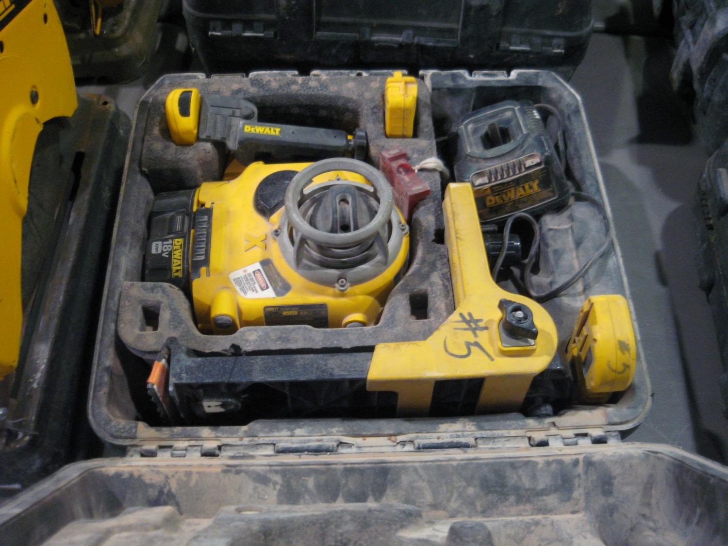 DEWALT DW077 ROTARY LASER,