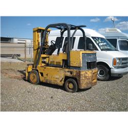 CATERPILLAR FORKLIFT,