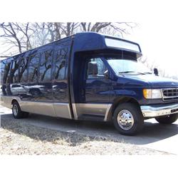 2000 FORD KRYSTAL CUSTOM 21 PASSENGER VAN / LIMOUSINE,