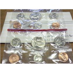 1988 US MINT SET (UNC) P/D (WITH ENVELOPE)
