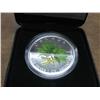Image 1 : 2002 CANADA  $5 COLORIZED SILVER MAPLE LEAF