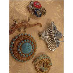 5 pc Costume pin lot