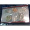 Image 2 : 684. 2006 U.S. Mint Set in original cellophane. No envelope.
