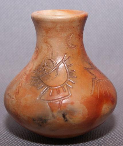 KICKAPOO POTAWATOMI POTTERY VASE