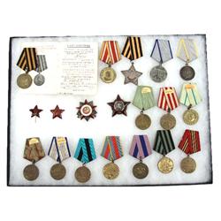 COLLECTION OF VARIOUS SOVIET WWII AWARD MEDALS