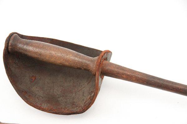 EARLY GERMAN WOOD PRACTICE FENCING SWORDS WASTERS EARLY GERMAN WOOD PRACTICE FENCING SWORDS WASTERS