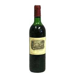 1982 CHATEAU LAFITE ROTHSCHILD PAUILLAC BOTTLE