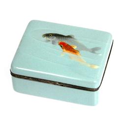 EARLY 20TH CENTURY WIRELESS CLOISONNE DRESSER BOX