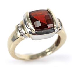 LADIES 14K GOLD FANCY CUT GARNET & DIAMOND RING