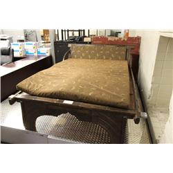 ANTIQUE INDIAN DAY BED
