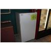 Image 1 : FRIGIDAIRE UPRIGHT FREEZER