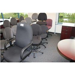 4 BLACK OFFICE CHAIRS
