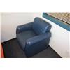 Image 2 : BLUE LEATHER LOVESEAT AND CHAIR