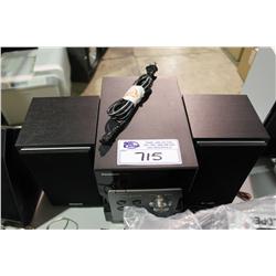 PANASONIC BOOKSHELF STEREO