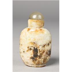 Chinese Carved Agate Snuff Bottle