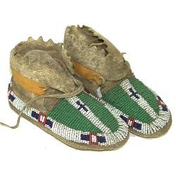 Sioux Child's Moccasins