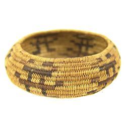 Pomo Miniature Basket
