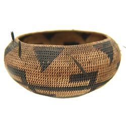 Pomo Miniature Basket