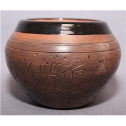 NAVAJO CERAMIC POT