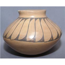 MATA ORTIZ POTTERY  OLLA