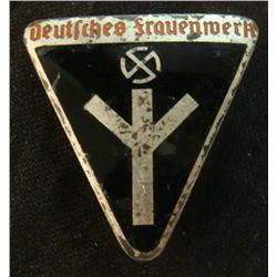 NAZI DEUTSCHES FRAUENWERK MEMBERSHIP MEDAL-SWASTIKA