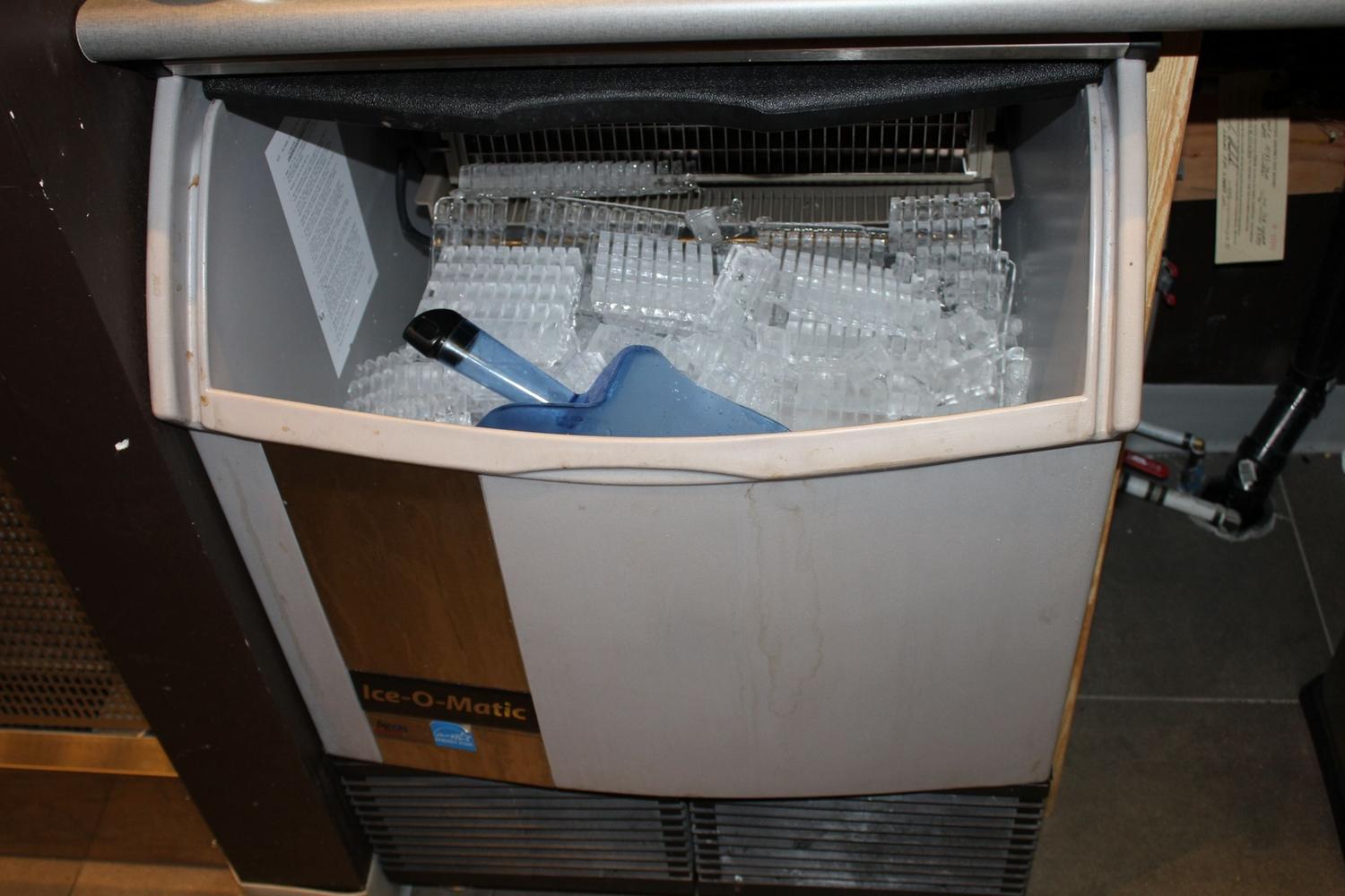 ICEOMATIC MODEL ICEU220 ICE MACHINE Able Auctions