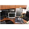 Image 2 : LARGE LOT OF FLAT PANEL MONITORS