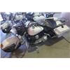Image 1 : 2004 WHITE HARLEY DAVIDSON ROAD KING MOTORCYCLE