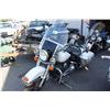 Image 1 : 2001 WHITE HARLEY DAVIDSON ROAD KING MOTORCYCLE