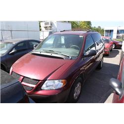 2002 RED DODGE CARAVAN SE PASSENGER VAN