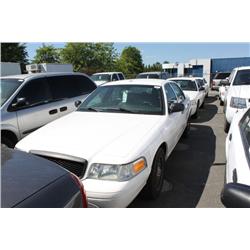 2007 WHITE FORD CROWN VICTORIA POLICE SERIES 4DR