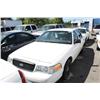Image 1 : 2003 WHITE FORD CROWN VICTORIA POLICE SERIES 4DR