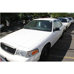 2008 WHITE FORD CROWN VICTORIA POLICE SERIES 4DR