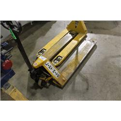 YELLOW LIFT-RITE 5000LB PALLET JACK